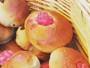Boulangerie locale avec pains traditionnels en Isère avec les céréales du Trièves