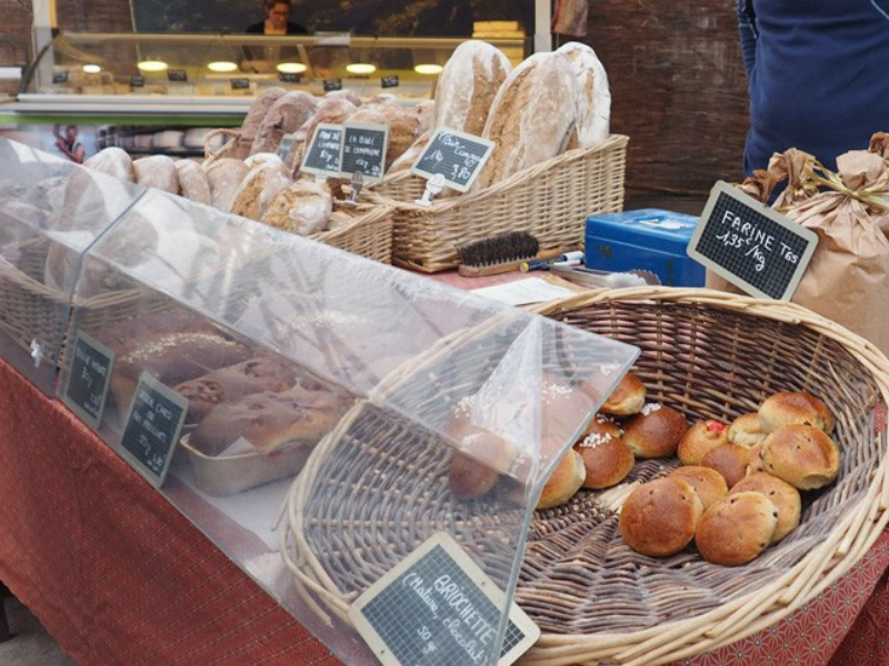 Pain artisanal de la Boulang' de Sébastien Maubleu proposé au marché paysan de Varces, Meraki